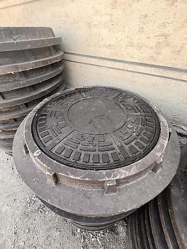 Люк канализационный чугунный с крышкой Описание: - Комплект: корпус +