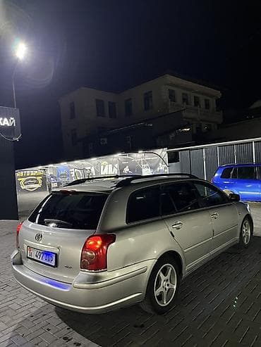 Toyota Avensis: 2004 г., 2 л, Автомат, Бензин, Универсал