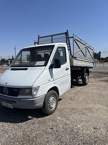 тс кg: Легкий грузовик, Mercedes-Benz, Стандарт, 3 т, Б/у — 2