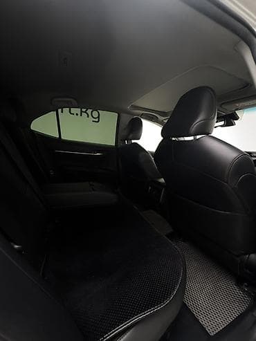 Toyota Camry: 2017 г., 2.5 л, Вариатор, Гибрид, Седан — 10