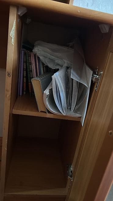 Туалетные столики: Туалетный столик, Б/у, С зеркалом, цвет - Коричневый, ЛДСП — 2