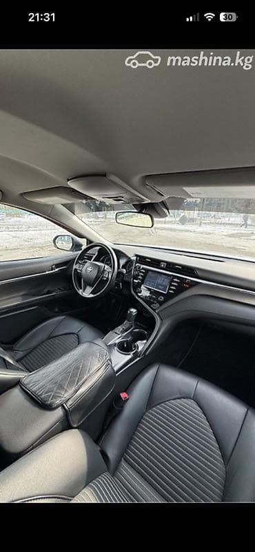 corolla s: Toyota Camry: 2020 г., Седан — 8