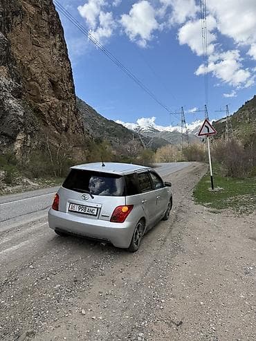 Toyota Ist: 2003 г., 1.5 л, Автомат, Бензин, Хэтчбэк