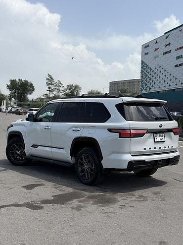 model y: Toyota Sequoia: 2023 г., 3.5 л, Автомат, Гибрид, Внедорожник — 4