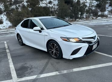 домкрат на тойота: Toyota Camry: 2018 г., Автомат, Гибрид, Седан — 1