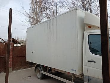 фредлайнер тягач: Будка Mercedes-Benz, Оригинал — 1