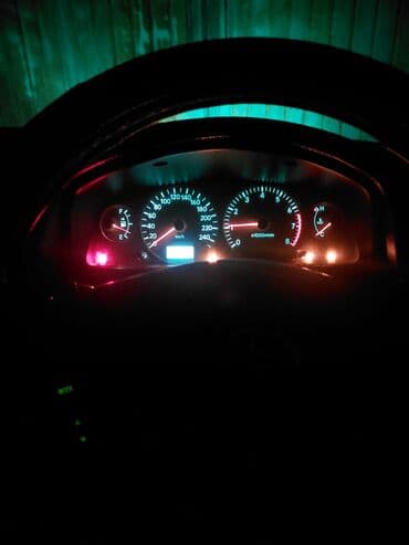 клим: Toyota Vista: 2002 г., 2 л, Автомат, Бензин, Седан — 7