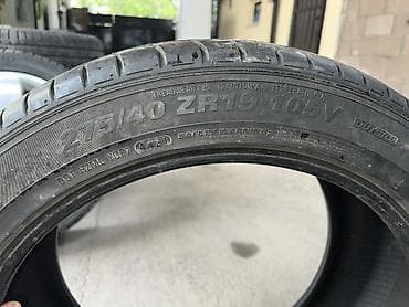 Пара 245.44’19.
Пара 275’40’19.
Разно широкие, стояли на мерседесе 222 — 2