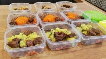 контейнер маленький: Приеду и приготовлю вам блюда по вашему запросу. Можно сразу в большом — 2