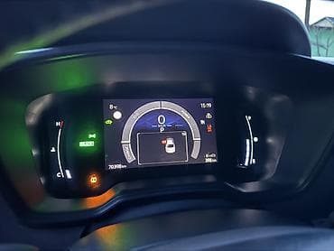 tesla 3: Toyota Corolla: 2023 г., 1.8 л, Вариатор, Бензин, Седан — 9