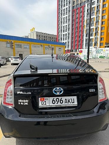 Продажа авто: Toyota Prius: 2015 г., 1.8 л, Вариатор, Гибрид, Хэтчбэк — 9