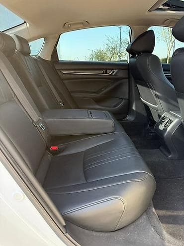 fast: Honda Accord: 2019 г., 2 л, Вариатор, Гибрид, Фастбек — 9