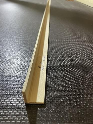 Уголки: Металлический уголок, Без покрытия — 1