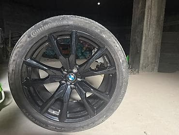 Оригинальные колесные диски BMW х7 с шинами Continental at lalafo.kg Оригинальные колесные диски BMW х7 с шинами Continental