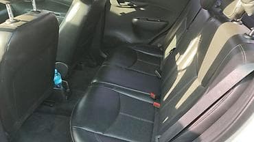 Транспорт: Chevrolet Spark: 2016 г., 1 л, Вариатор, Бензин, Хэтчбэк — 4