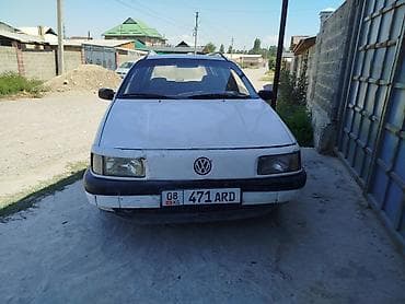 думал: Volkswagen Passat: 1988 г., 1.8 л, Бензин — 1