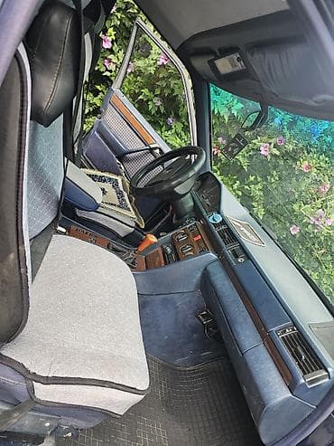 Унаа: Mercedes-Benz W124: 1990 г., 2 л, Кол менен иштөөчү, Бензин, Седан — 6