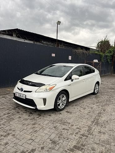 Toyota Prius: 2014 г., 1.8 л, Автомат, Гибрид, Лифтбек