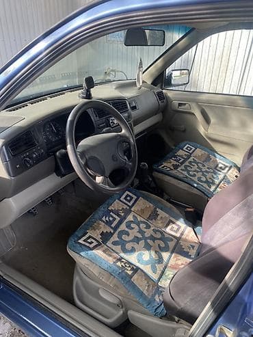 пороги на пассат: Volkswagen Golf: 1993 г., Кол менен иштөөчү, Хетчбек — 4