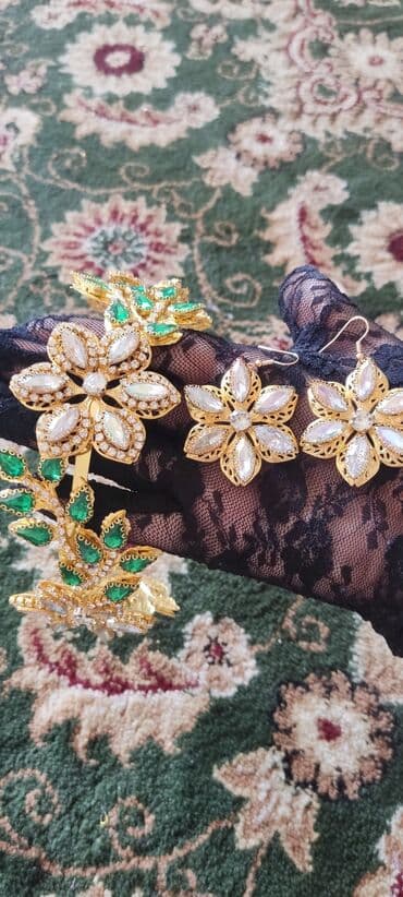 расчёска бабочка: Чачка арналган аксессуар, Диадема, Аялдарга, Материалы: Металл, Жаңы — 1