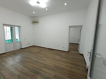 московская карпинка: Филармония ул. Московская Сдается помещение Площадь:67м2-1 этаж и — 1