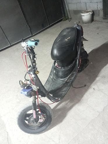 порше: Тип скутера Suzuki, 50 куб. см, Бензин — 2