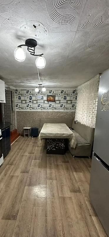 Үйлөрдү сатуу: 45 м², 3 бөлмө, Забор, тосулган — 2