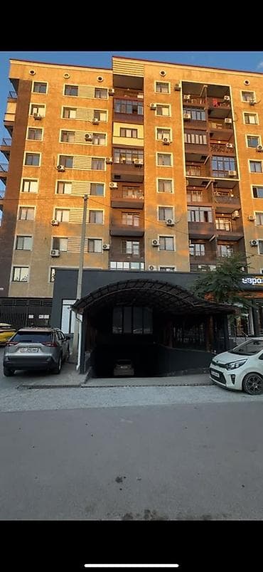 стоянка бишкек: Парковочное место в подземном паркинге - Подземный паркинг в жилом — 2