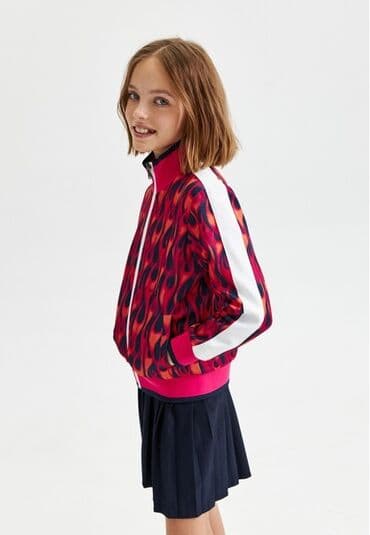 Оюнчуктар: Бомбер от Фаберлик на рост 140 см. Внутри подкладка из хлопка — 2