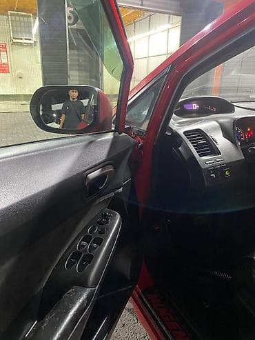 капот сивик: Honda Civic: 2006 г., 1.8 л, Автомат, Бензин, Седан — 10