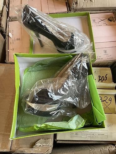 Женская обувь: Новые неиспользованные есть много вариантов если напишете по номеру — 1