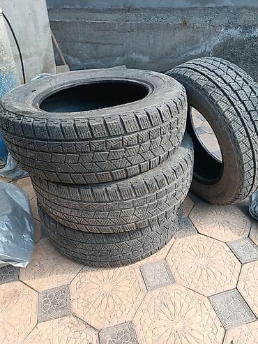 статер: Зимние шины Gislaved GSW — комплект из 4 шт. - Размер: 215/65 R16 - — 1