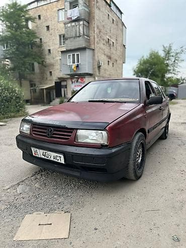 Унаа сатуу: Volkswagen Vento: 1993 г., 1.8 л, Кол менен иштөөчү, Бензин, Седан — 5