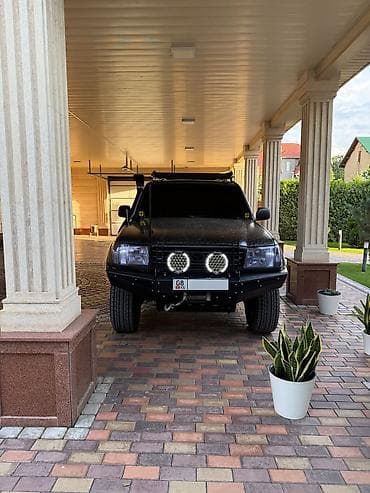 титановый диски r16: Toyota Land Cruiser: 2001 г., 4.5 л, Механика, Газ, Внедорожник — 4