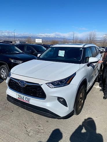 Toyota: Toyota Highlander: 2021 г., 2.4 л, Автомат, Гибрид, Кроссовер — 2