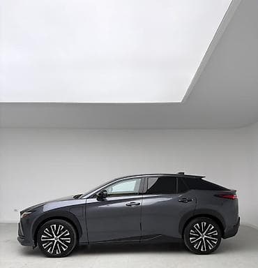 Lexus: Lexus RZ: 2023 г., Вариатор, Электромобиль, Кроссовер — 2