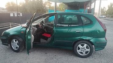 mini cuper: Nissan Almera Tino: 2001 г., Механика, Бензин, Минивэн — 3