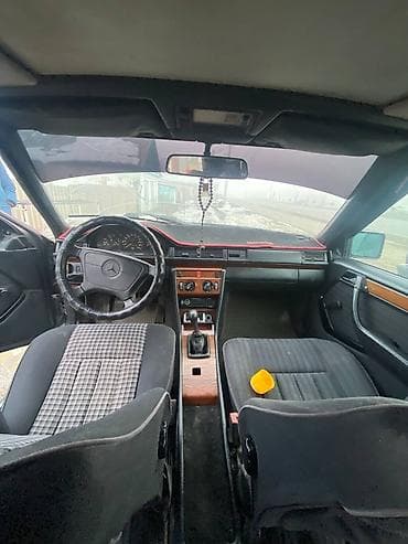 передняя фара мерс 212: Mercedes-Benz W124: 1993 г., 2 л, Механика, Бензин, Седан — 5