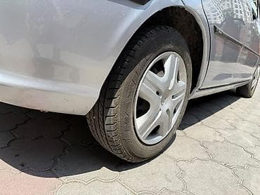honda jazz 2003: Honda Jazz: 2002 г., 1.4 л, Автомат, Бензин, Хэтчбэк — 5