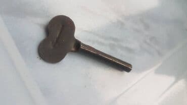 Для заводки часов at lalafo.kg Для заводки часов