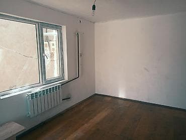 Недвижимость: Однокомнатное помещение с отдельным санузлом Описание: - Светлая — 4