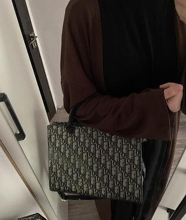 диор сумка: Классическая сумка, Dior, Материал: Комбинированный материал, Жёсткая конструкция, Застежка на молнии, Женские, Б/у — 3