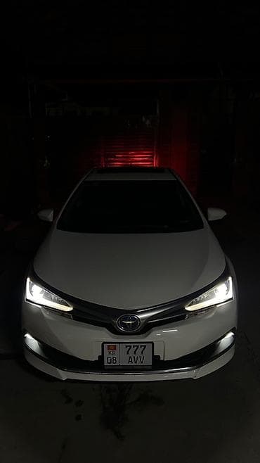Toyota Corolla: 2019 г., 1.8 л, Автомат, Бензин, Седан