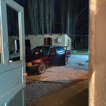 рага авто: Audi 100: 1990 г., 1.8 л, Кол менен иштөөчү, Газ, Седан — 7