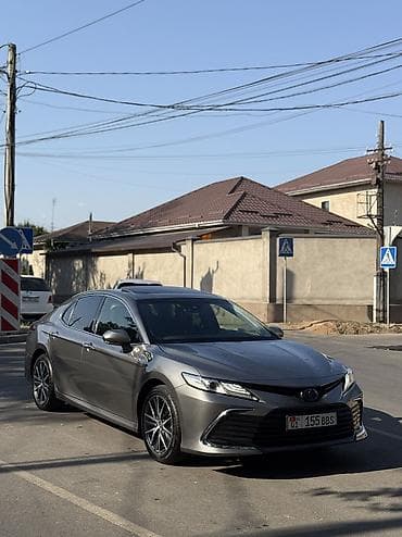 тоета бб: Toyota Camry: 2023 г., 2.5 л, Вариатор, Гибрид, Седан — 2