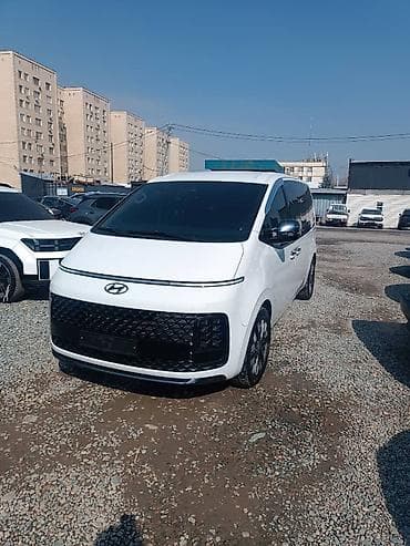 фирменные красовки: Такси 24/7 на Hyundai Staria - Быстро. Надежно. Комфортно. - — 4