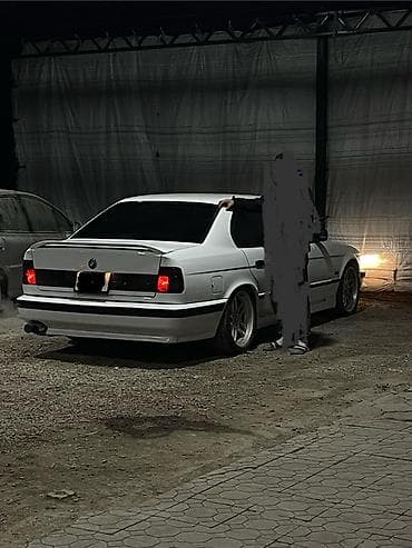 эо 3323: BMW 5 series: 1990 г., 3.2 л, Механика, Бензин, Седан — 5