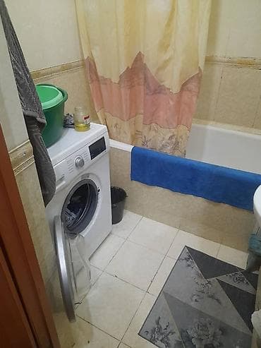 барачный: 3 комнаты, 85 м², Старый ремонт — 8