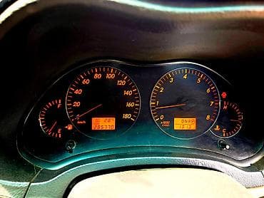 Toyota Avensis: 2005 г., 2 л, Автомат, Бензин, Седан — 6