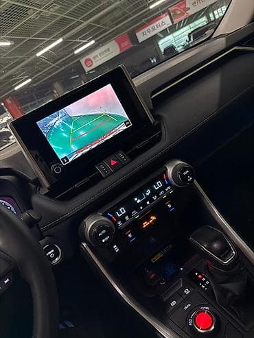 Продажа авто: Toyota RAV4: 2023 г., 2.5 л, Гибрид, Кроссовер — 10